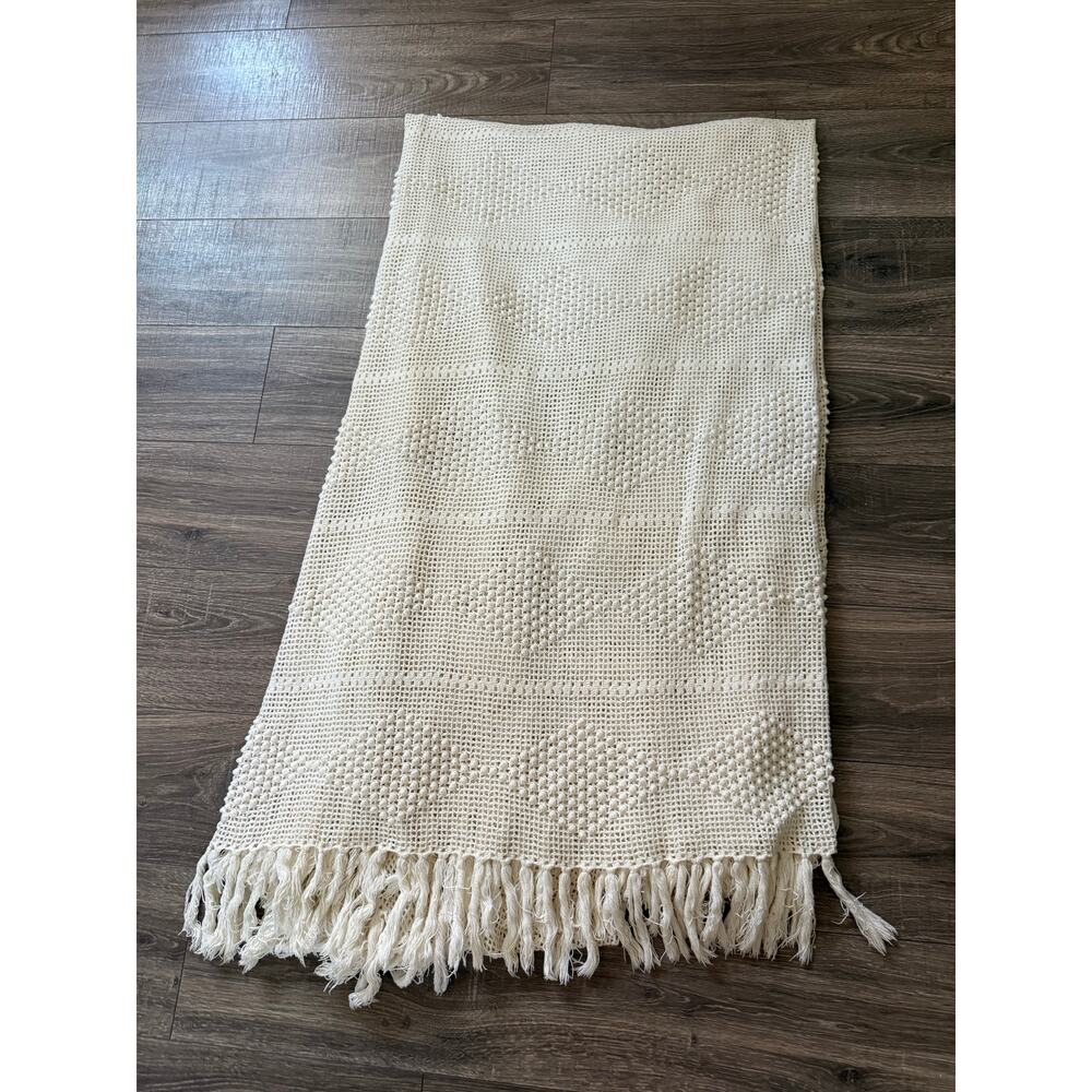 Vintage crochet popcorn  throw blanket diamond pattern coverlet handmade cream